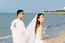 盛夏白瓷梅子汤 后半句